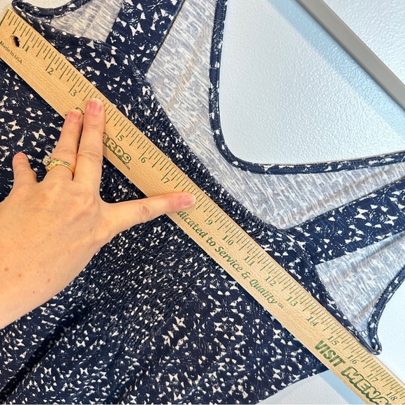 Eddie Bauer Smocked Cotton Navy Patterned Maxi Dress - Picture 7 of 10